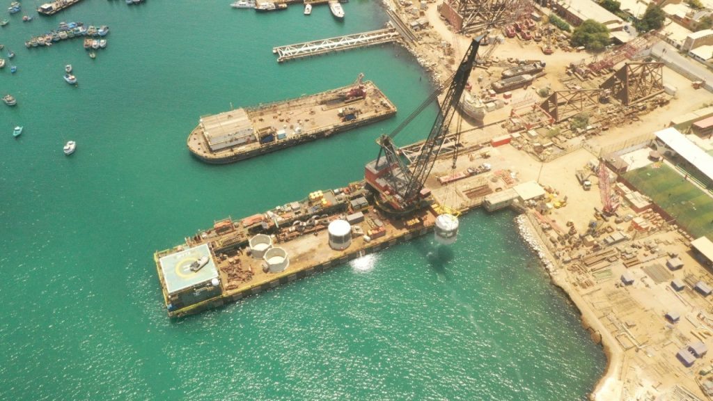 Vial y Vives - DSD, EPC de la Refinería de Talara